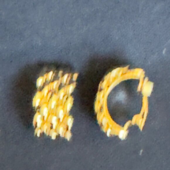 Gold-Tone Chunky Oval Beaded Women's Clip-On Earrings - Picture 7 of 7